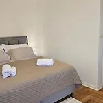 Apartment Viktoria *