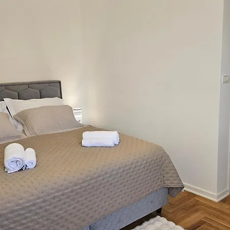 Apartment Viktoria *