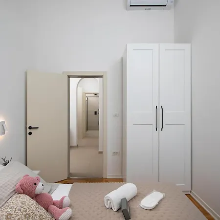 Viktoria Apartment *